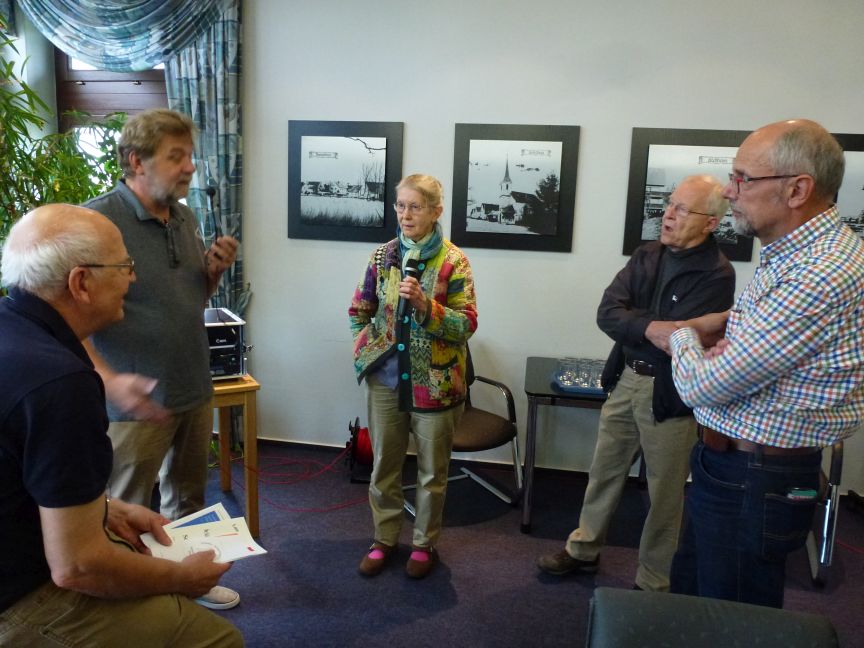 Besprechung in He�dorf