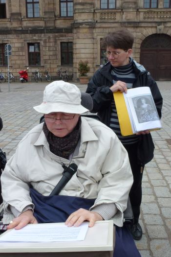 Helge Paulus mit FM-Mikrofon